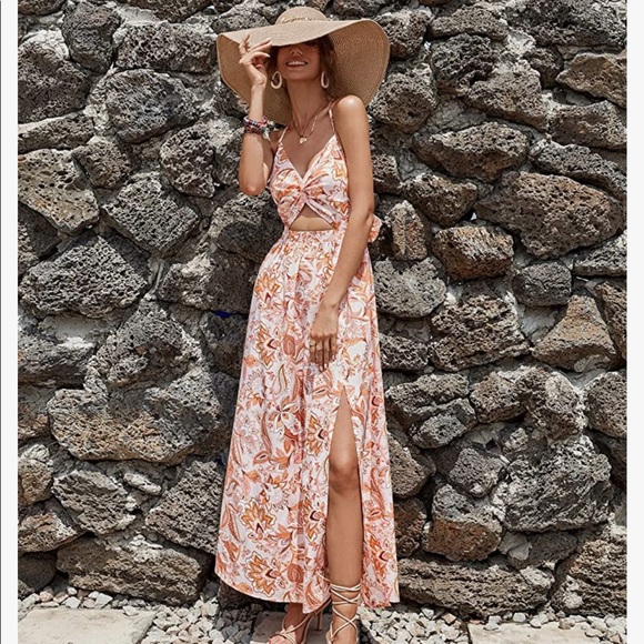 Amazon Dresses & Skirts - Amazon Floerns Twist Front Backless Tie Back V Neck Floral Cami Maxi Dress